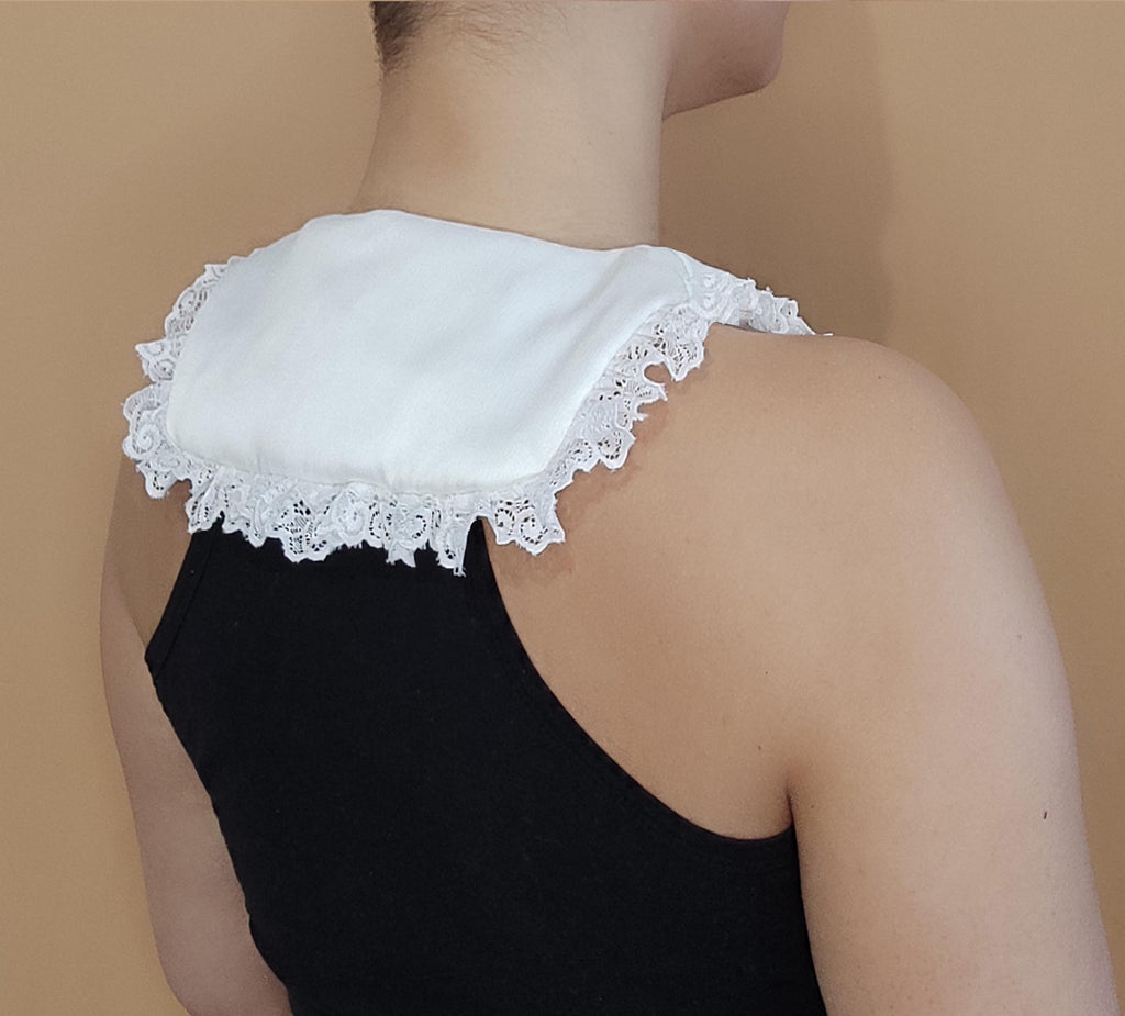 Detachable Claudine Collar